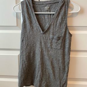 Madewell Vneck pocket tank